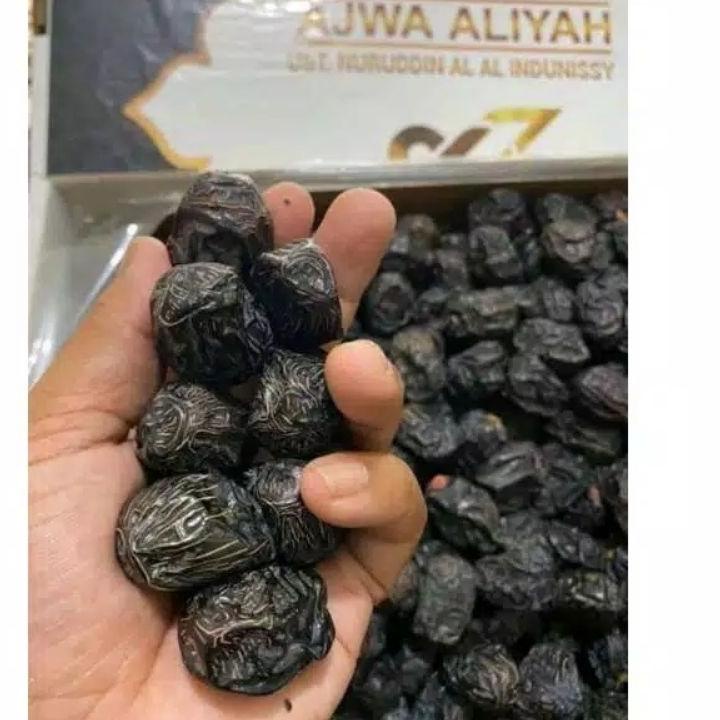 

10.10 ✨SALE✨ kurma ajwa aliyah 500gr best quality/kurma nabi murah