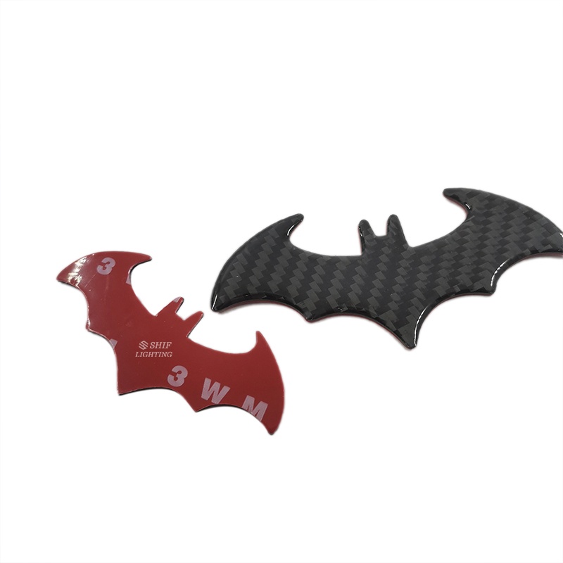 1pc Stiker Emblem Logo Batman Kelelawar Dark Knight 3D Bahan Karbon Fiber Untuk Dekorasi Mobil / Truk / Sepeda Motor