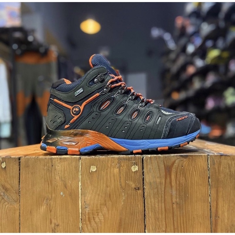 Nepa Hiking Shoes