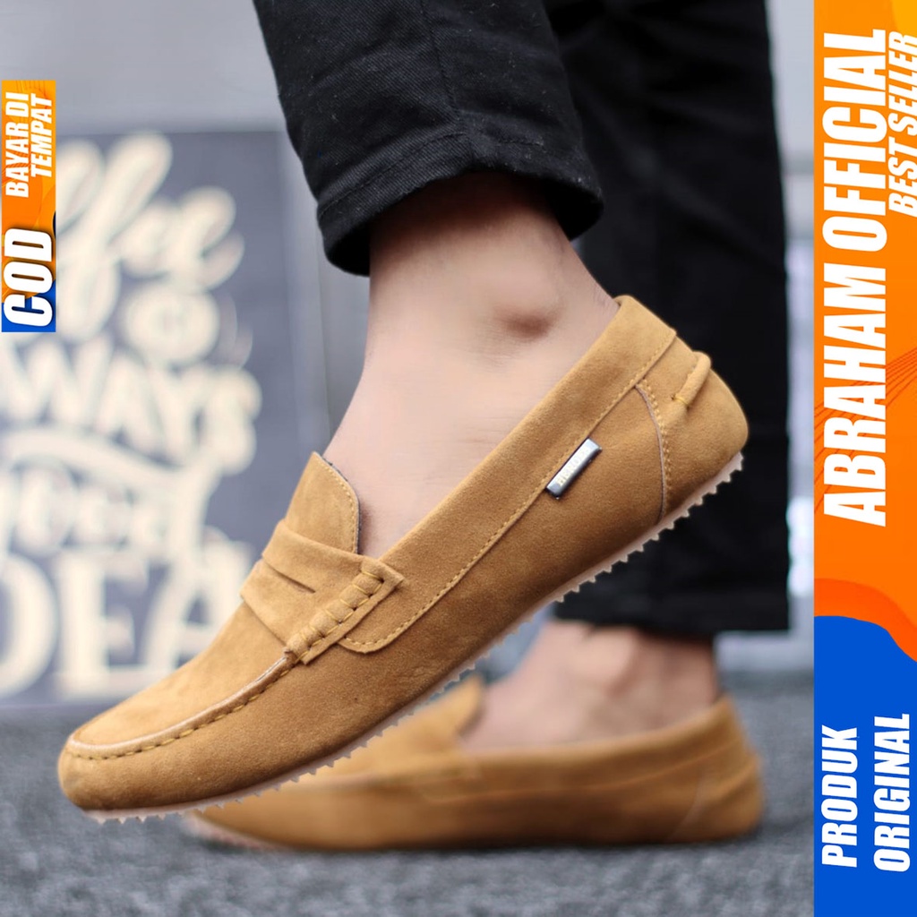 Sepatu Casual Slip On Santai Slop Antislip Hitam Kerja Pria Abraham Noah