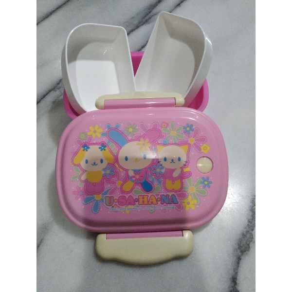 Sale lunch box kotak bekal Usahana sanrio
