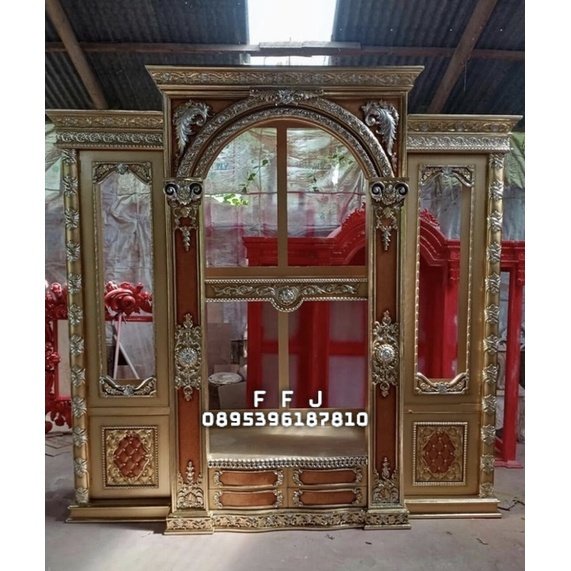 lemari hias / lemari pajangan lemari hias ukir jepara lemari pajangan mewah kayu jati jepara