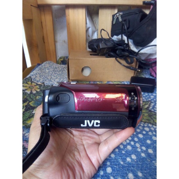 JVC GZ-HM30RAG Second
