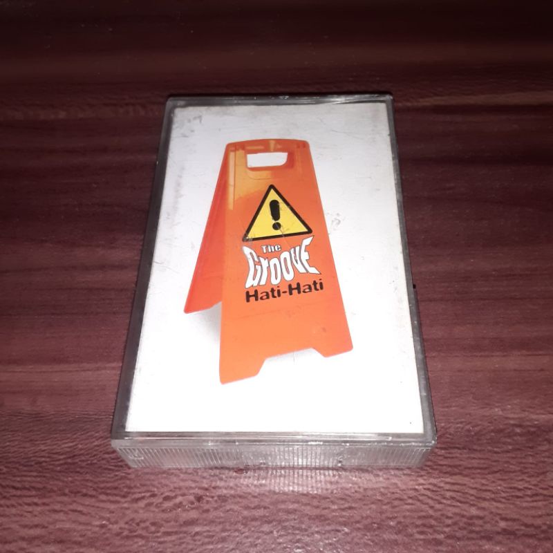 Kaset THE GROOVE - Hati Hati