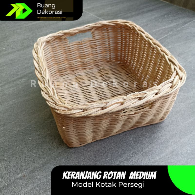 Keranjang Rotan Kotak Persegi Medium Box Hampers Rotan Box Keranjang Rotan Serbaguna