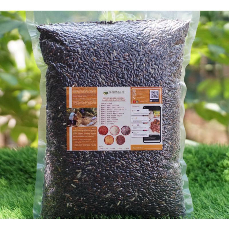

Beras Hitam Pecah Kulit FRESH diambil langsung dari Petani (1kg vacuum)