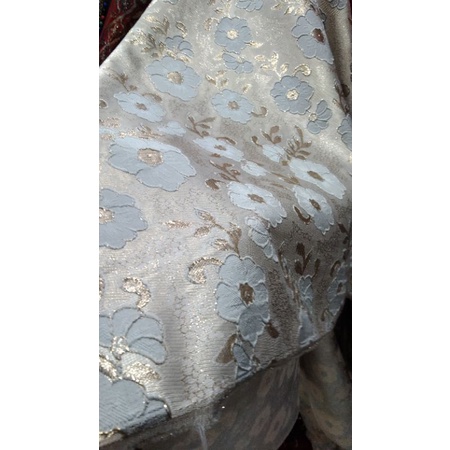 kain Lame embos Bali premium / Bahan songket Lame embos motif bali per satu meter