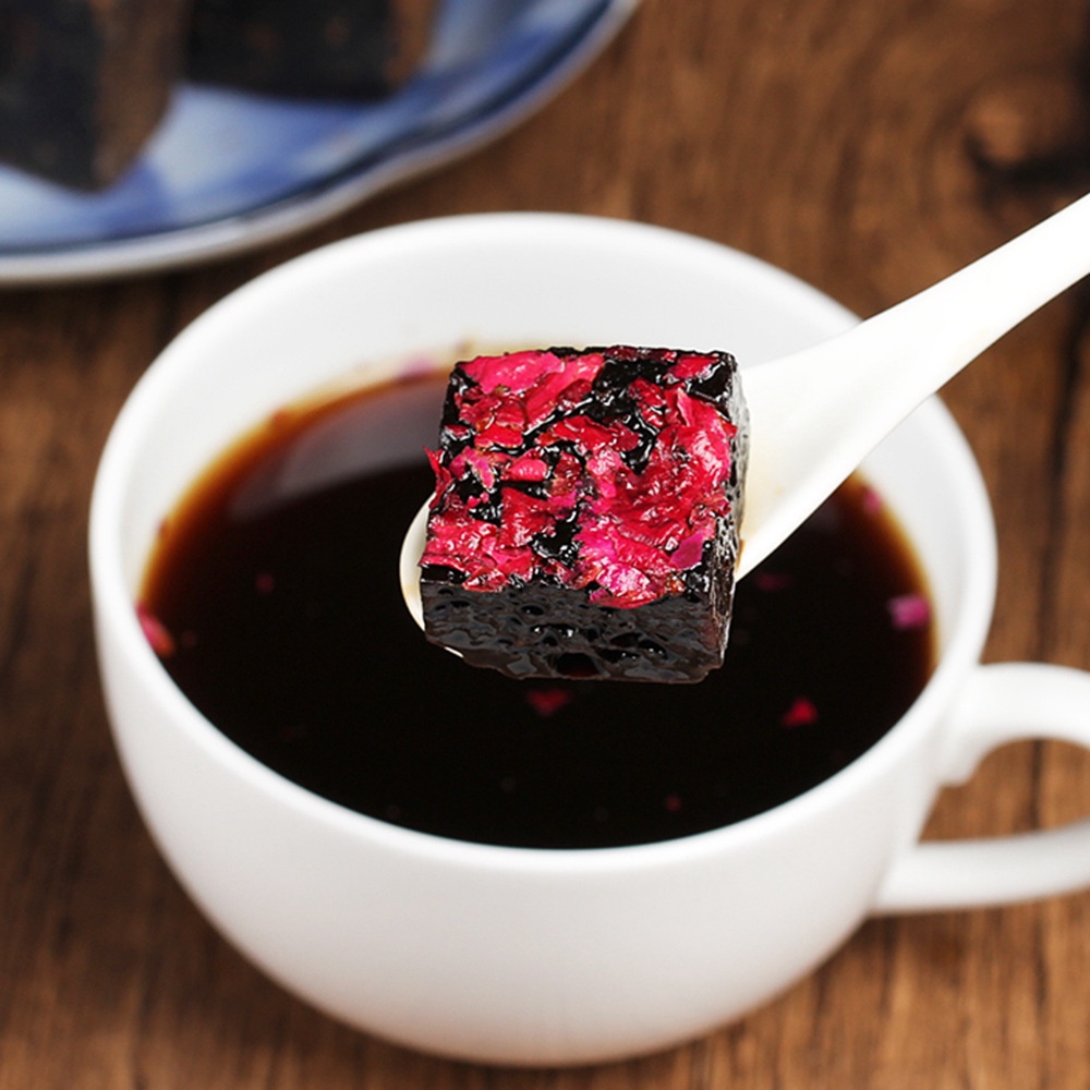 

Black Sugar With Rose/Gula Hitam Mawar/Herbal/Per Pcs