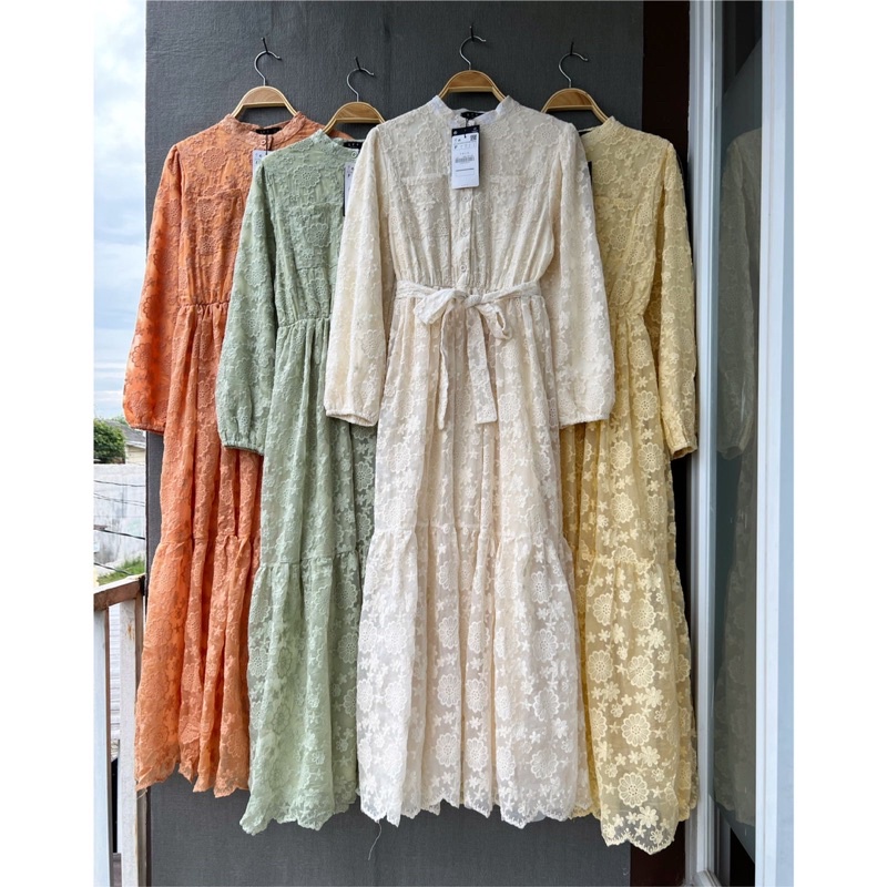 anjani dress, lafreya dress, gamis putih, white maxi, dress katun bordir, gamis eyelet, gamis import