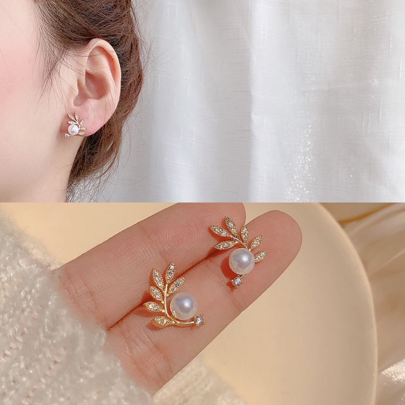 Anting Tusuk Motif Bunga Hias Mutiara Imitasi Ala Korea Untukkorea wanita emas perak earrings