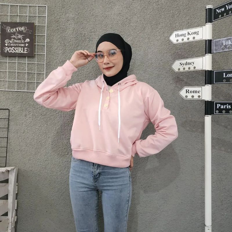 three Buton hodie crop