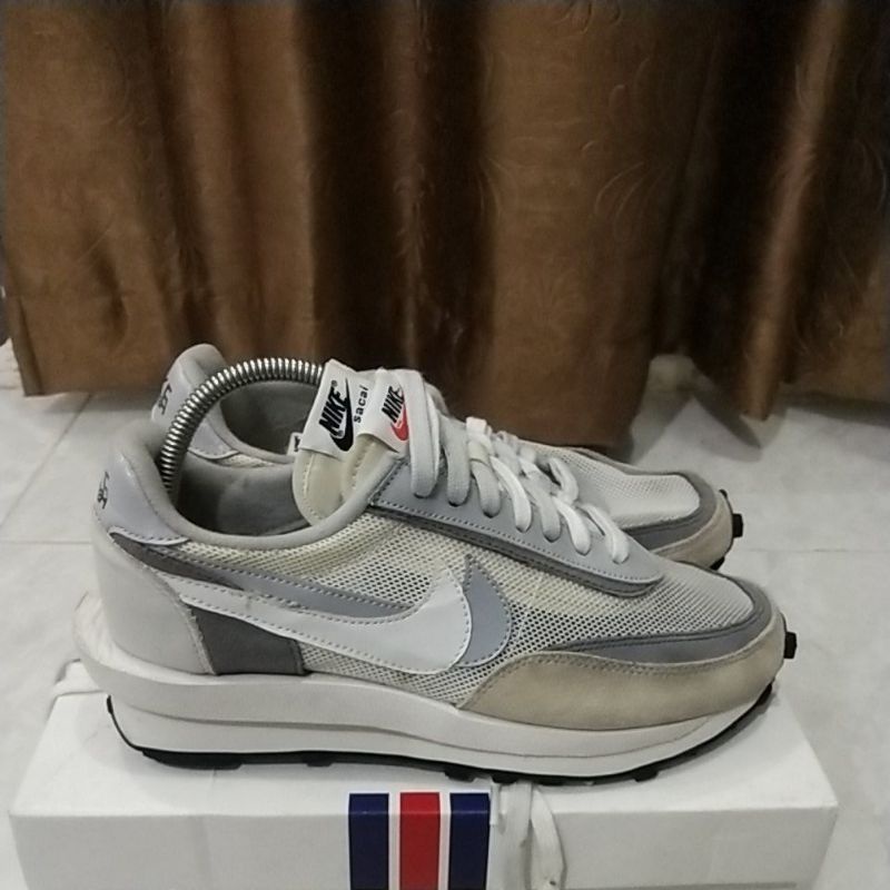 NIKE SACAI Size 41 ins 26/made in china/tag gantung