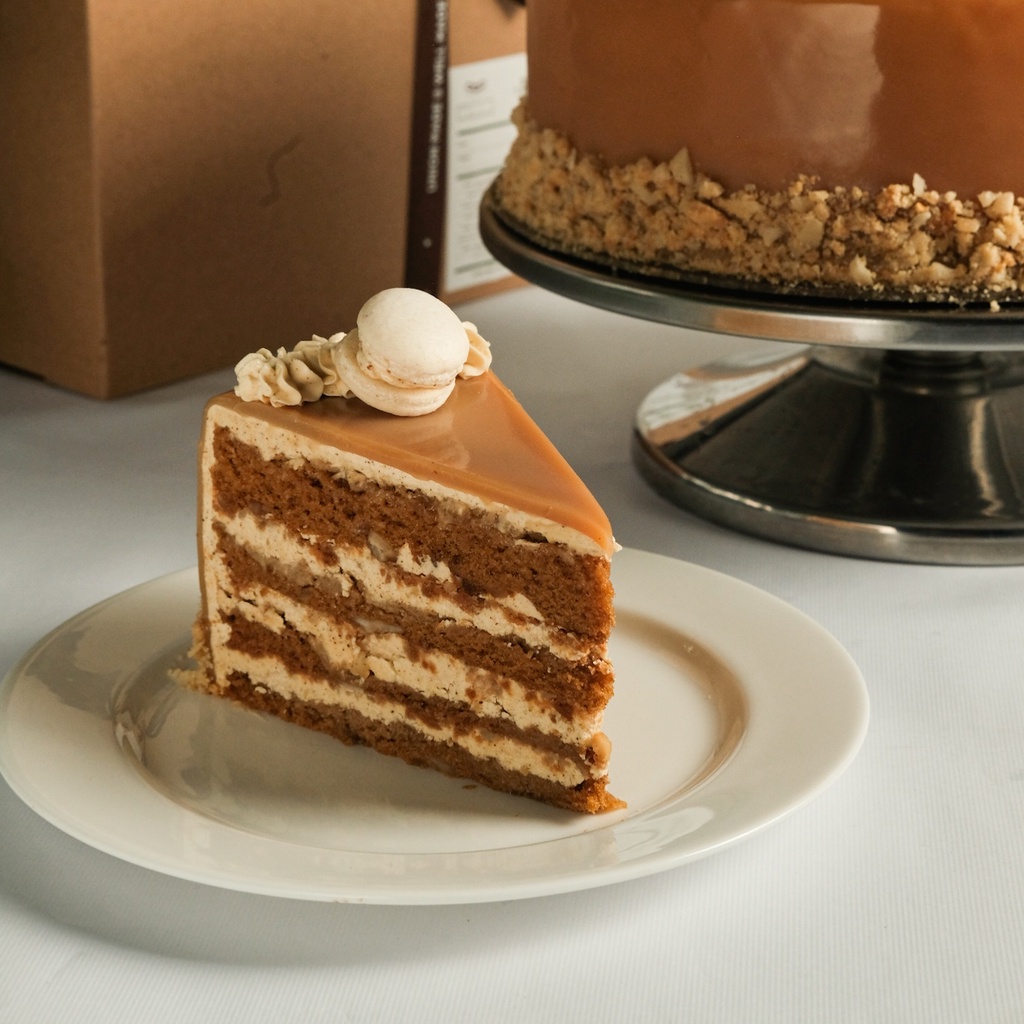 

READY BEKASI 15 FEB 2025 - (SLICE) UNION BAKERY SPECULAAS CREAM CAKE - ONTBJITKOEK BUTTERCREAM BISCOFF CRUMBLE ROASTED OLEH OLEH VIRAL SALE PROMO PAKET HADIAH BOLU CAKE LEGIT PIA ROTI PIE COOKIES PASTRY LAPIS BIRTHDAY CAKE KUE ULANG TAHUN KULINER