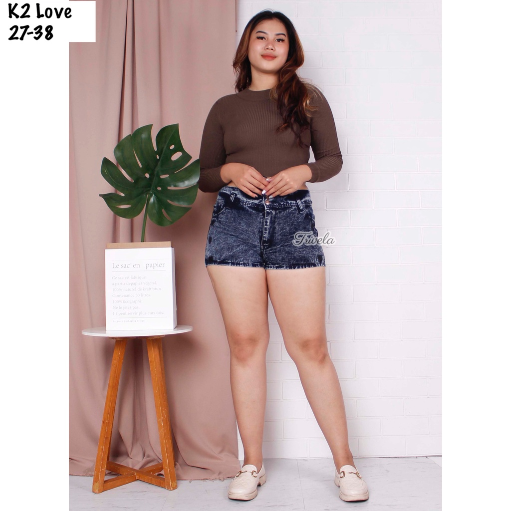 CELANA PENDEK LOVE SUPER JUMBO 27-38 / LOVE HOTPANTS PLUS SIZE / CELANA PENDEK JEANS BIG SIZE