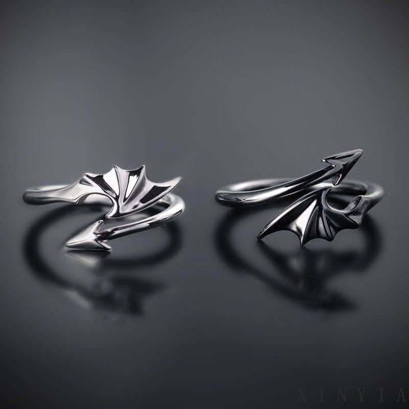 【Bayar di tempat】Fashion Enamel Couple Rings Alloy Rings Romantic Angel Devil Wing Rings Engagement Wedding Couples Rings Jewelry Gifts