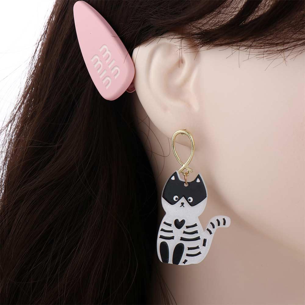 NEEDWAY Wanita Menjuntai Anting Desain Kartun Unik Halloween Seri Gadis Akrilik Properti Foto Gothic Perhiasan Aksesoris