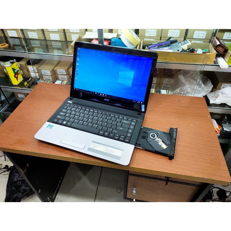 Laptop Acer  RAM 4GB SSD 128GB Laptop bagus siap pakai untuk kerja Kuliah Sekolah SD SMP SMA kantoran ZOOM ada kamera