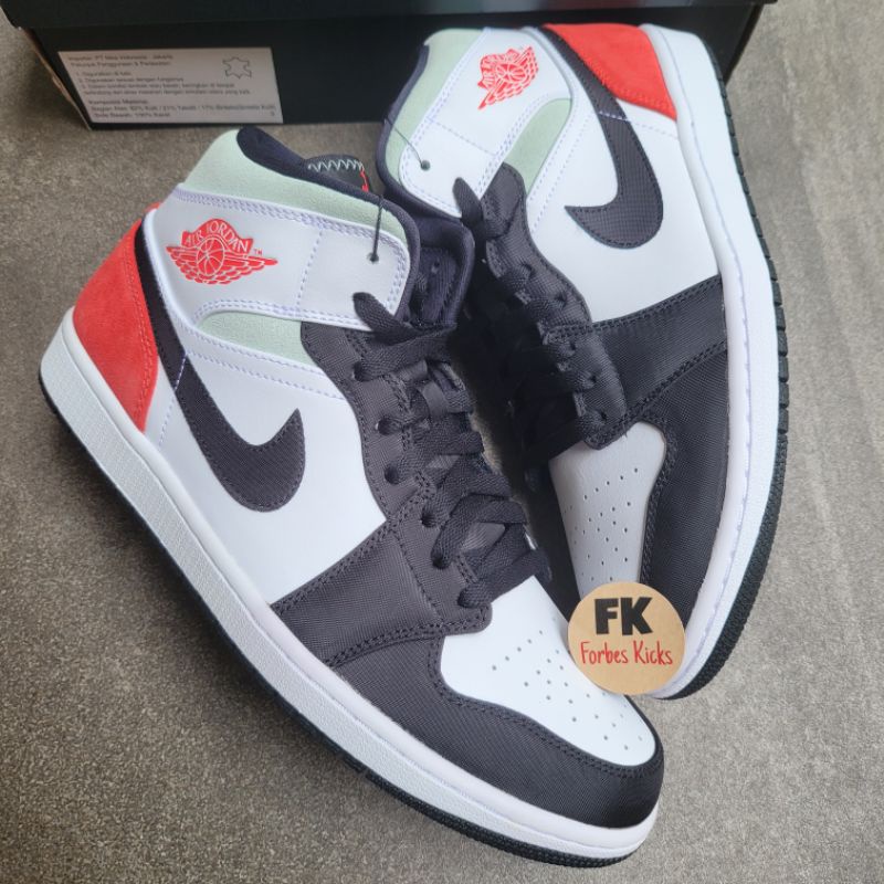 Air Jordan 1 Mid SE Union Black Toe Red || white spruce