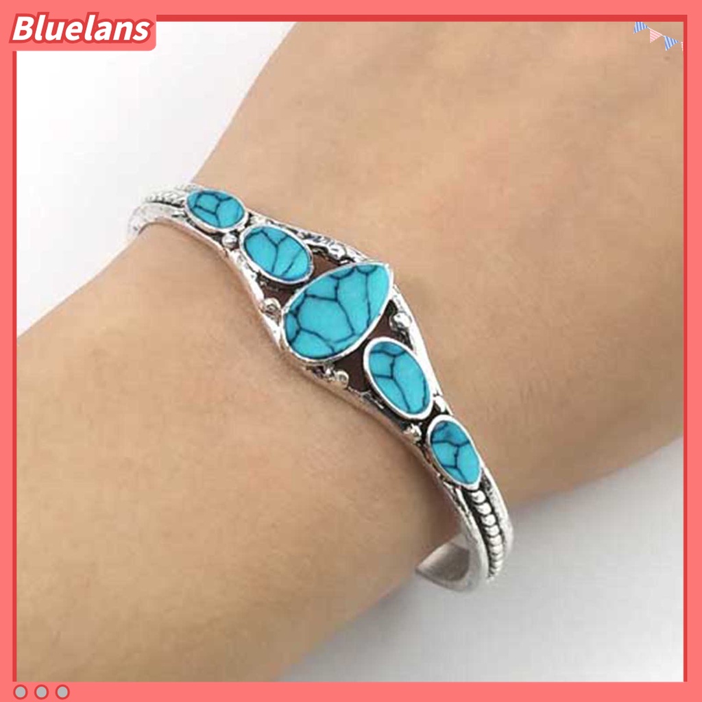 Gelang Model Terbuka Desain Ukiran Hollow Out Turquoise Gaya Vintage Untuk Wanita