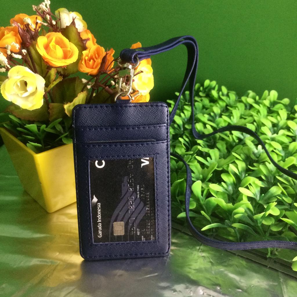 

Name Tag / Gantungan ID Card Kulit / ID Card Holder Pria dan Wanita