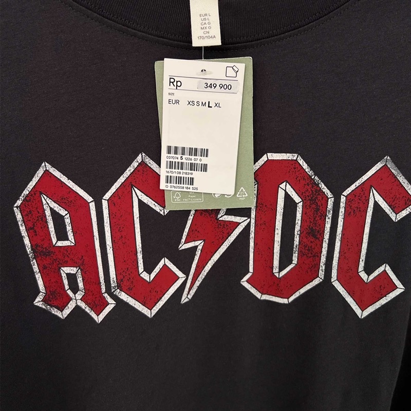 KAOS BAND ACDC &gt; ACDC BACK PRINT &gt; ACDC &gt; PINK FLOYD  &gt; ORIGINAL BY H&amp;M