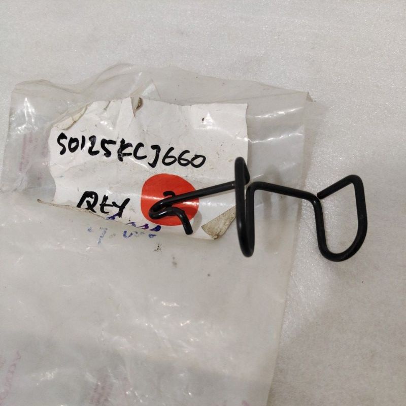 Guide drain hose Honda Tiger Revo ORIGINAL 50125-KCJ-660 ASLI Distributor Sparepart RPMsemarang