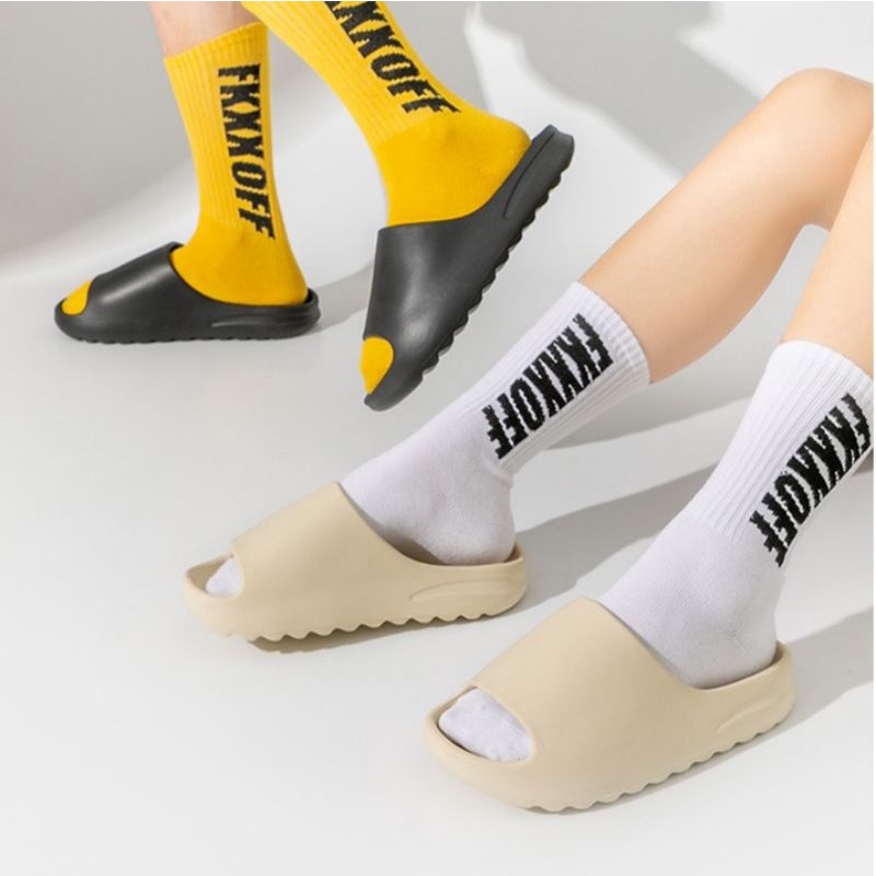 Sandal Yeezy Slide / Sandal Slide Wanita / Sandal Slide Pria - Sandal Flat Sandal Karet - Sendal Yee