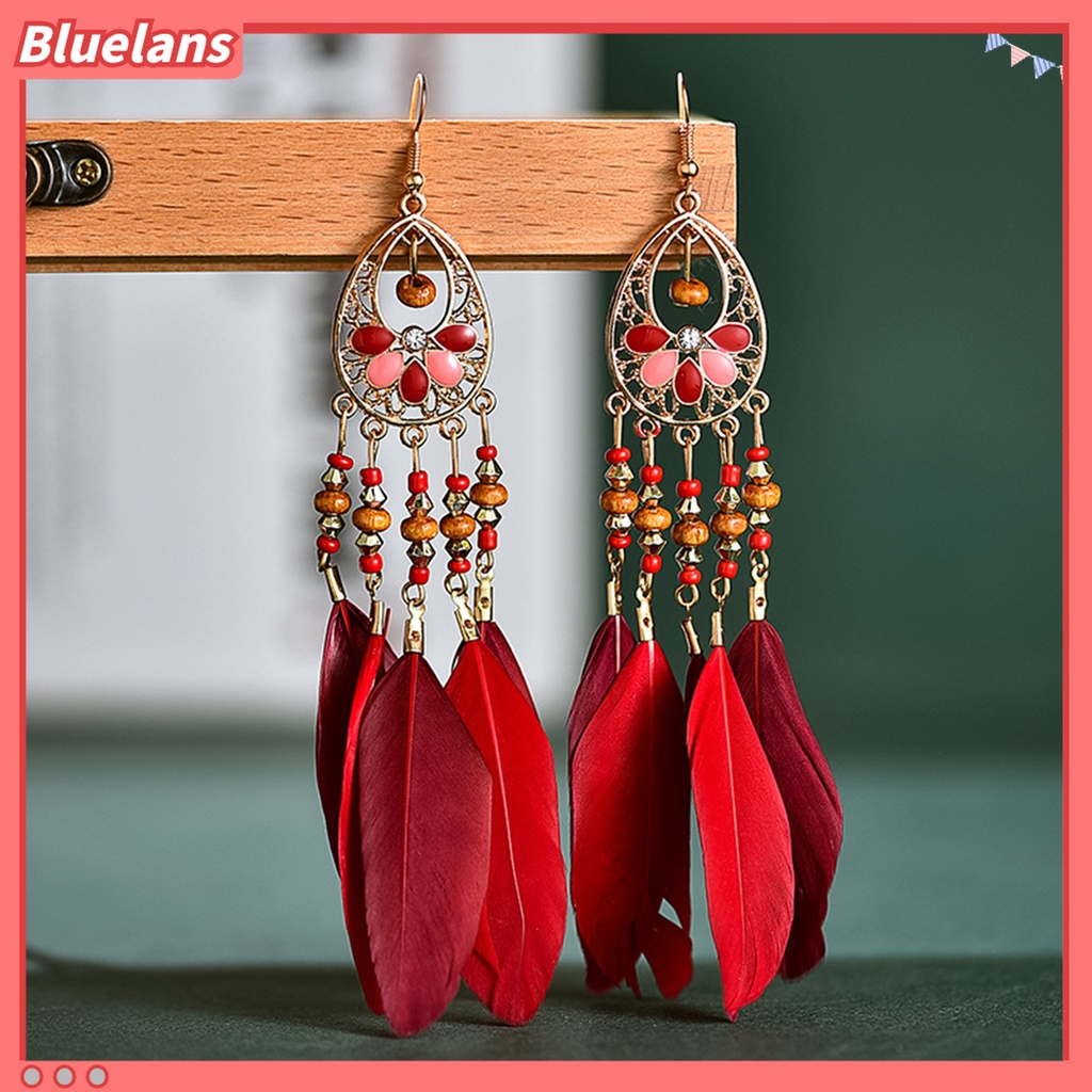 1 Pasang Anting Kait Rumbai Panjang Model Hollow Bahan Kayu Aksen Bulu Gaya Bohemian Untuk Hadiah