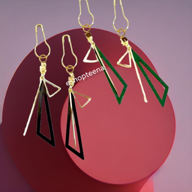 A09 Anting hijab juntai gold Segitiga