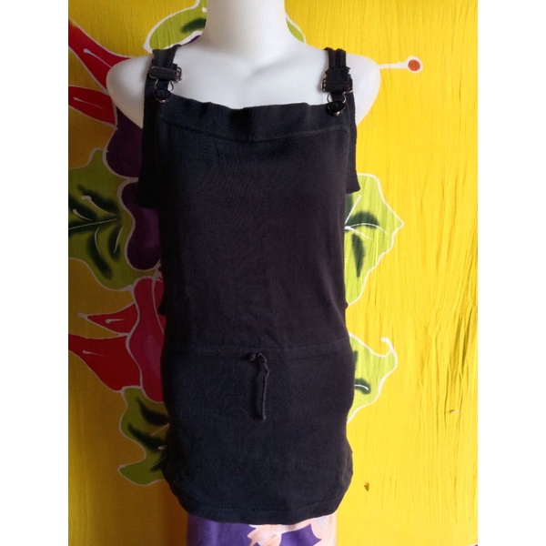 OVERALL WANITA KAOS HITAM OVERALL MEGUMI PRELOVED