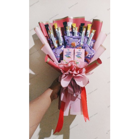 

BUKET SNACK MURAH JOGJA BISA CUSTOM UNTUK KADO WISUDA
