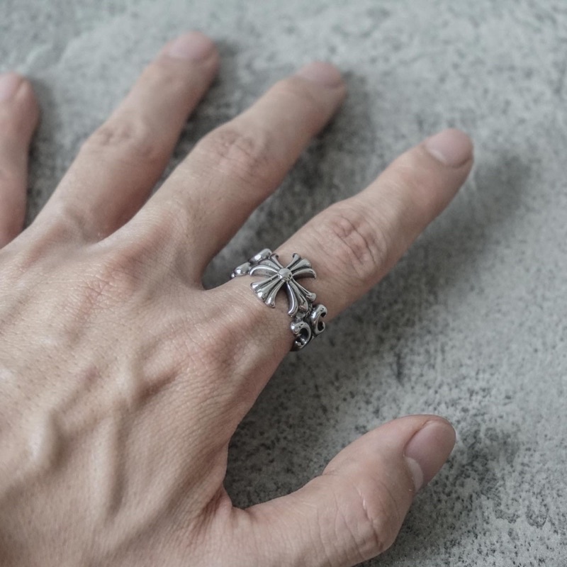 FAITH FADE - Hilt Cross Ring