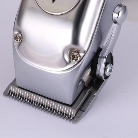 Diskon sekarang--Kemei Indonesia KEMEI KM 1997 PROFESIONAL alat mesin potong rambut profesional KEME