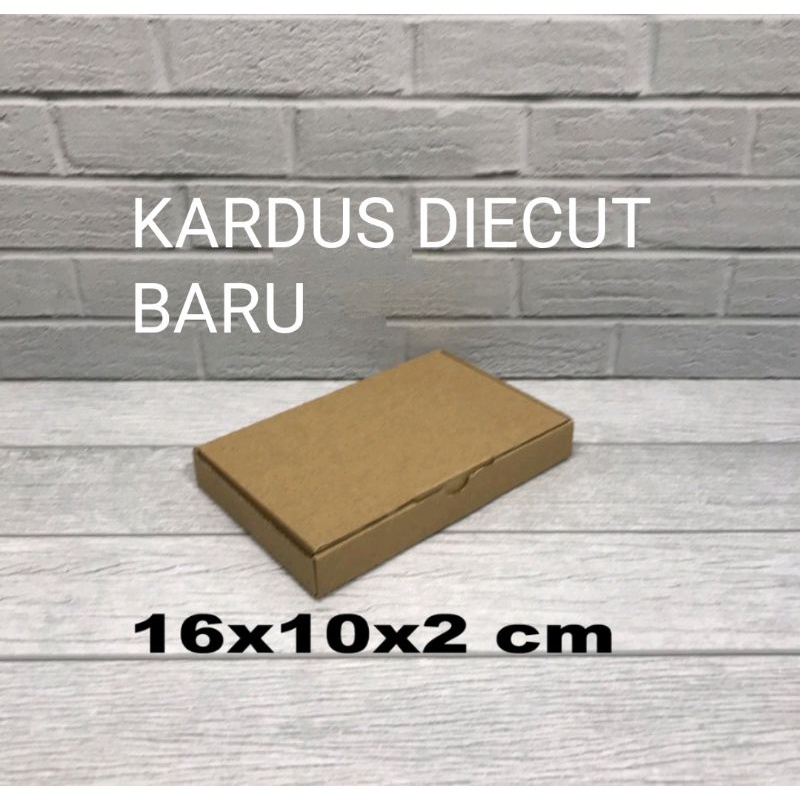 

Kardus / Diecut model pizza Uk. 16x10x2 Cm polos