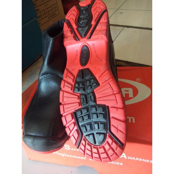 Sepatu Safety Dr.Osha 9223