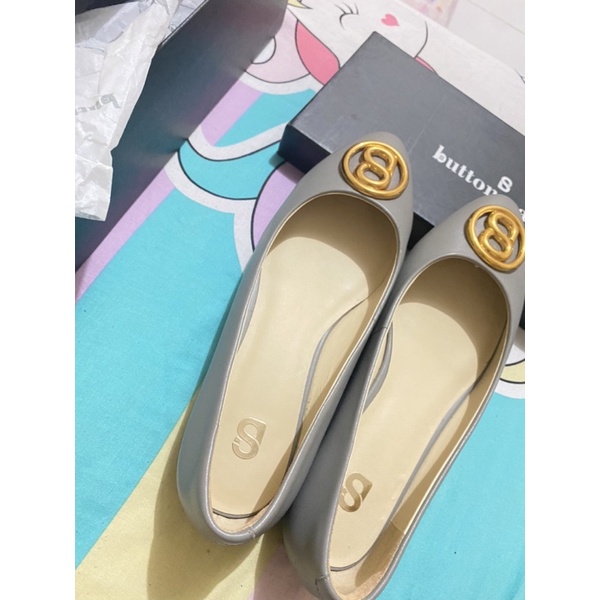 sepatu buttonscarves original preloved