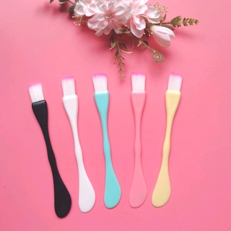 Kuas masker wajah dan spatula 2 in 1
