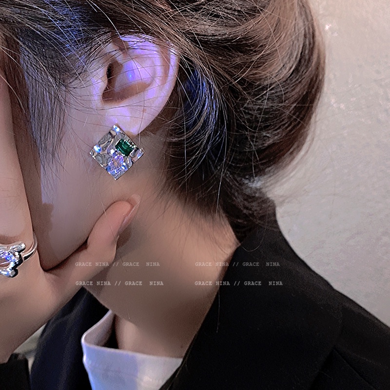 Anting Silver Needle Zircon Bahan Metal Gaya Korea Untuk Wanita