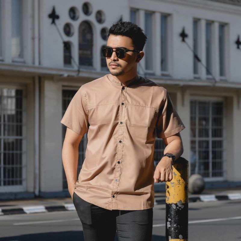 Kemeja Koko Pria Katun Toyobo Lengan Pendek Baju Koko Muslim Pria Warna Mocca