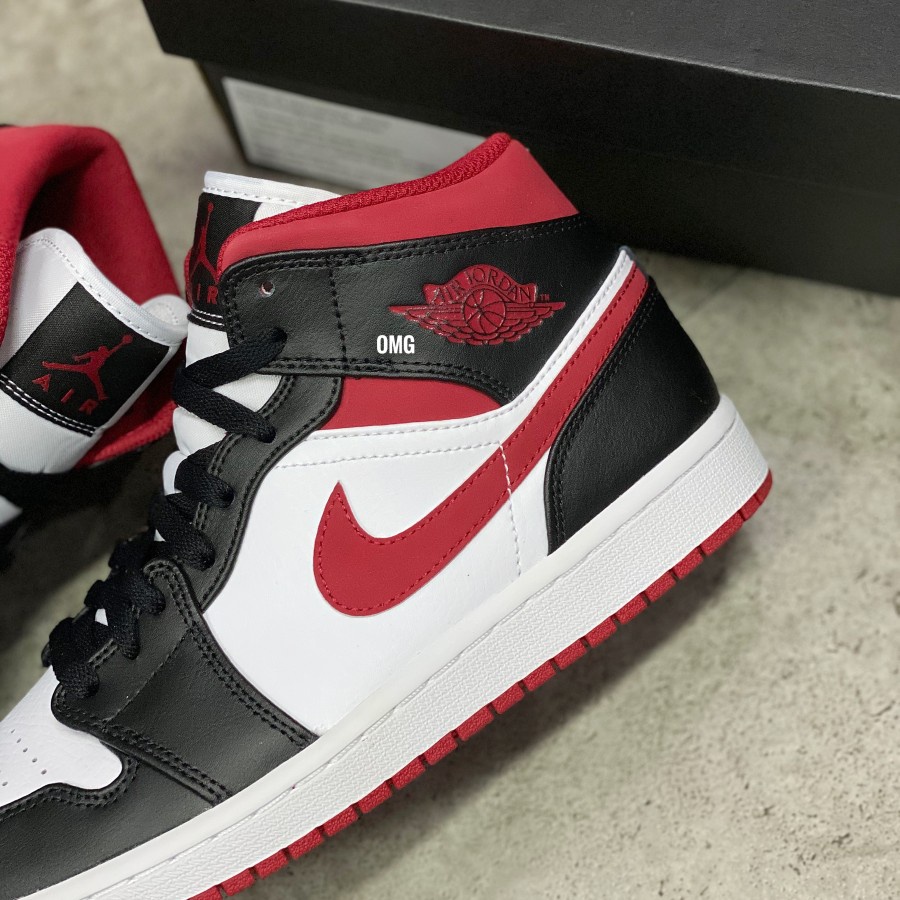 Air Jordan 1 Mid Gym Red "Metallic Red"