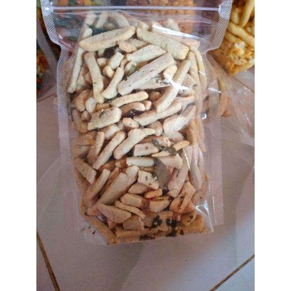 

basreng/ bakso goreng daun jeruk original ½kg