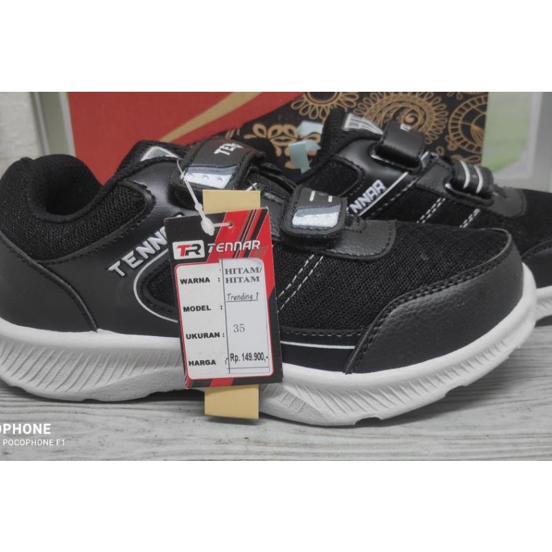 SEPATU SEKOLAH MERK TENNAR 34-37 size 37 insole 23.5 cm