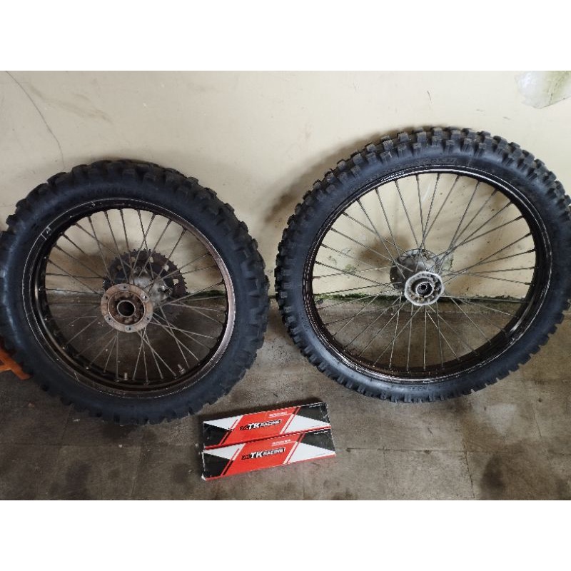 Velg Set 18/21 KLX 150 (Bekas)