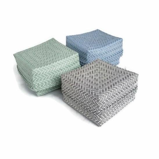 .........] Besek anyaman plastik hampers / keranjang besek