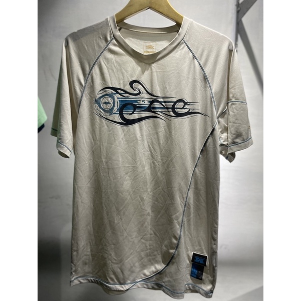 kaos futsal brand Umbro