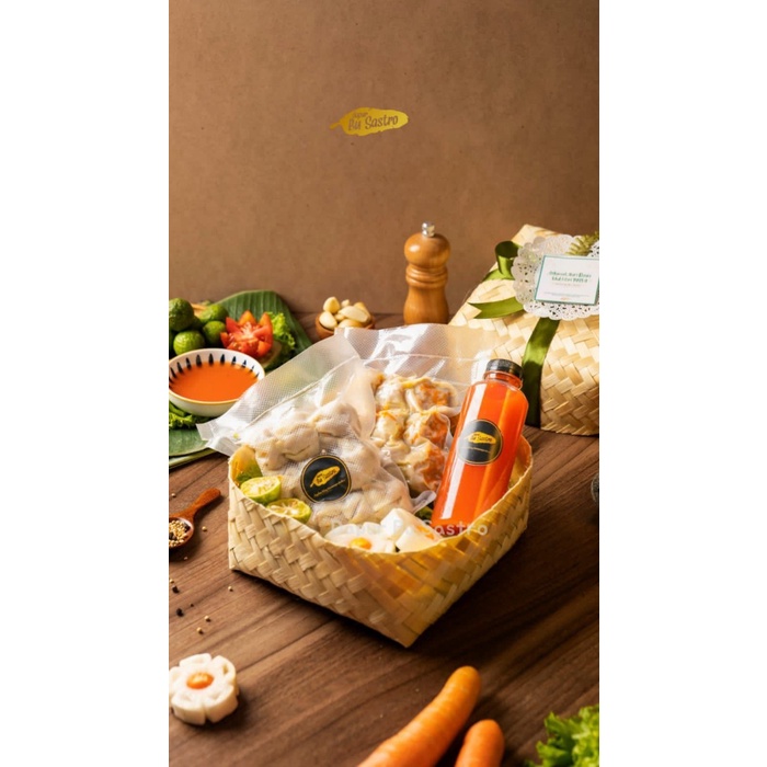 

[ COD ] Hampers Dimsum Imlek, Natal, Idul Fitri Halal Instant Free Card
