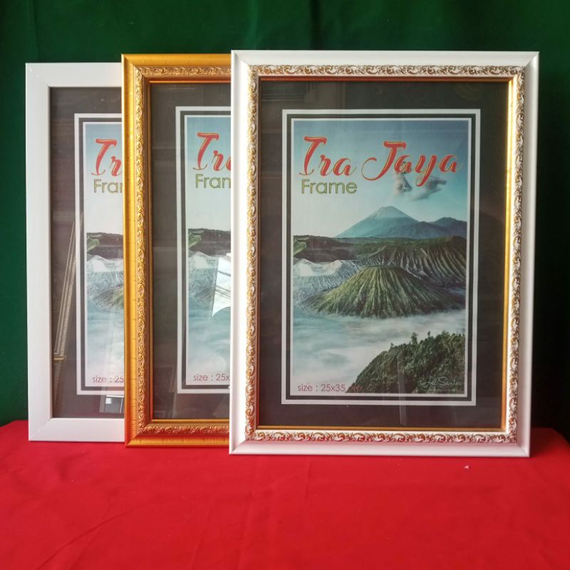 Bingkai/frame foto ukuran 25x35cm