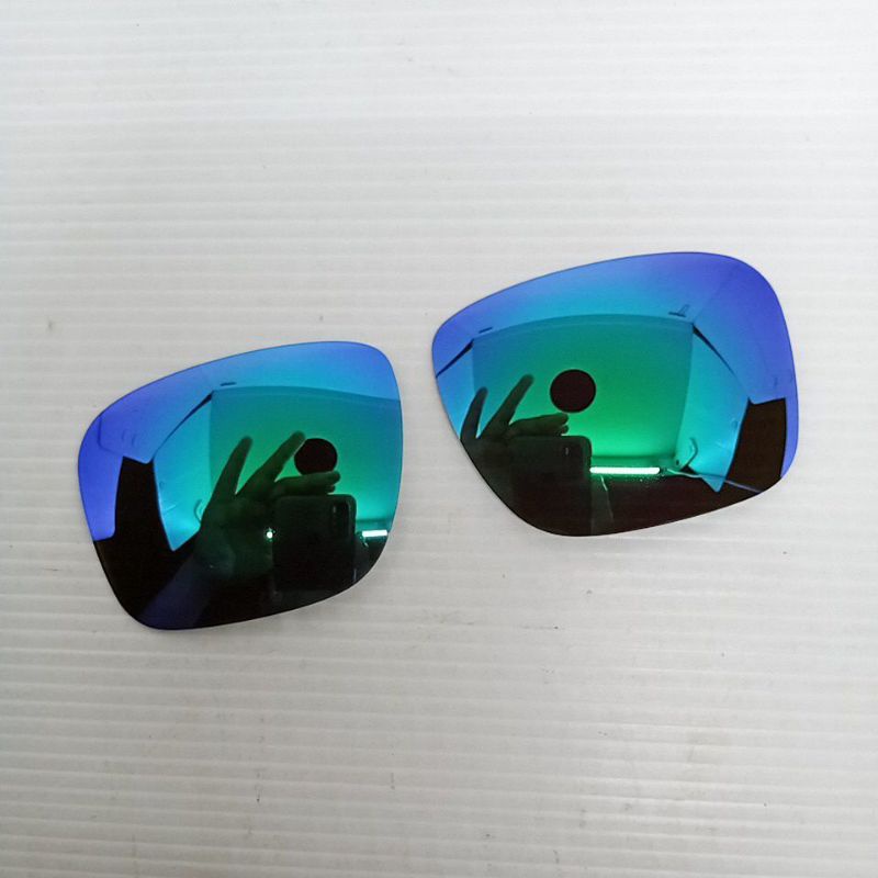 Oakley holbrook emerald green polarized lens