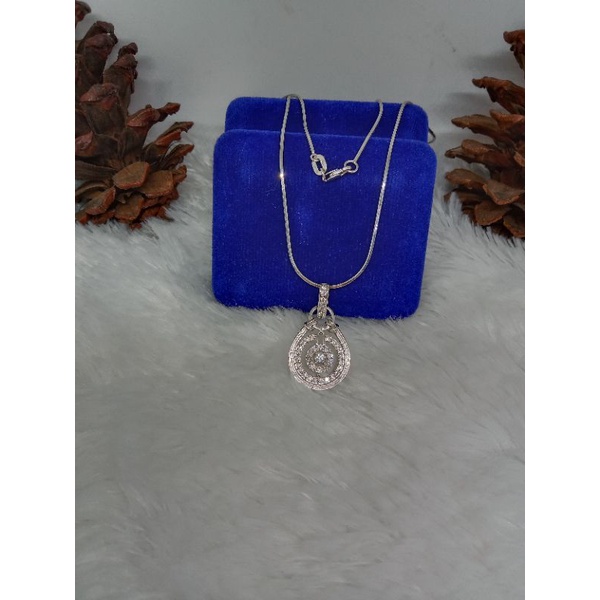 kalung casandra liontin bulat mata-mata, emas putih kadar 420(9k)