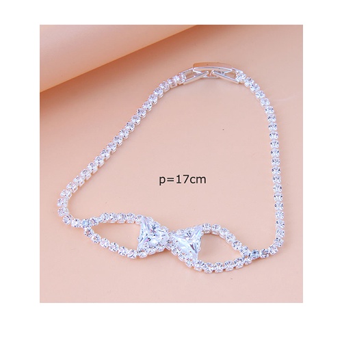 LRC Gelang Tangan Fashion Golden Metal Flash Diamond Bow Zircon A6362X